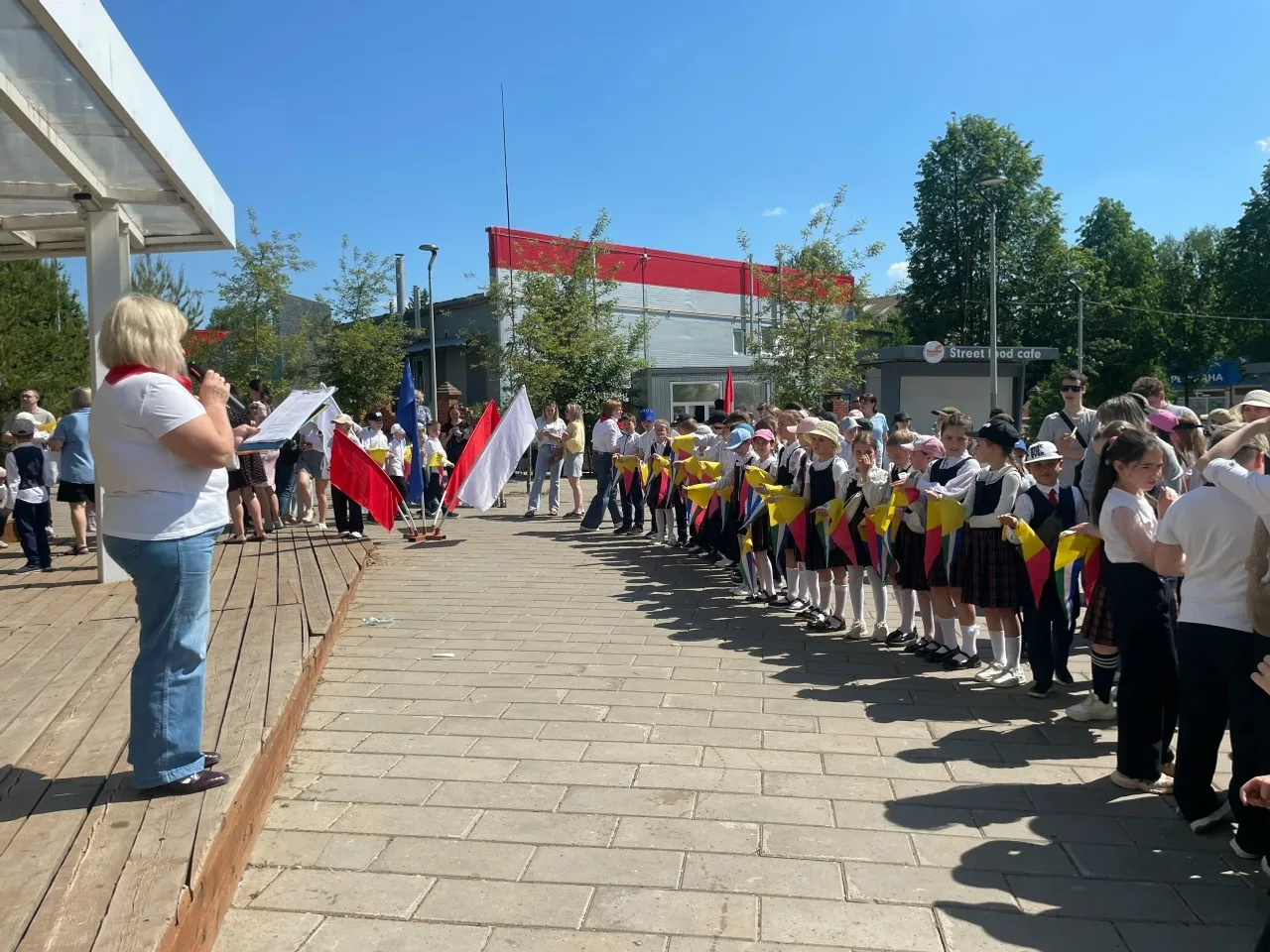 Школьники Благовещенска пополнили ряды пионерии