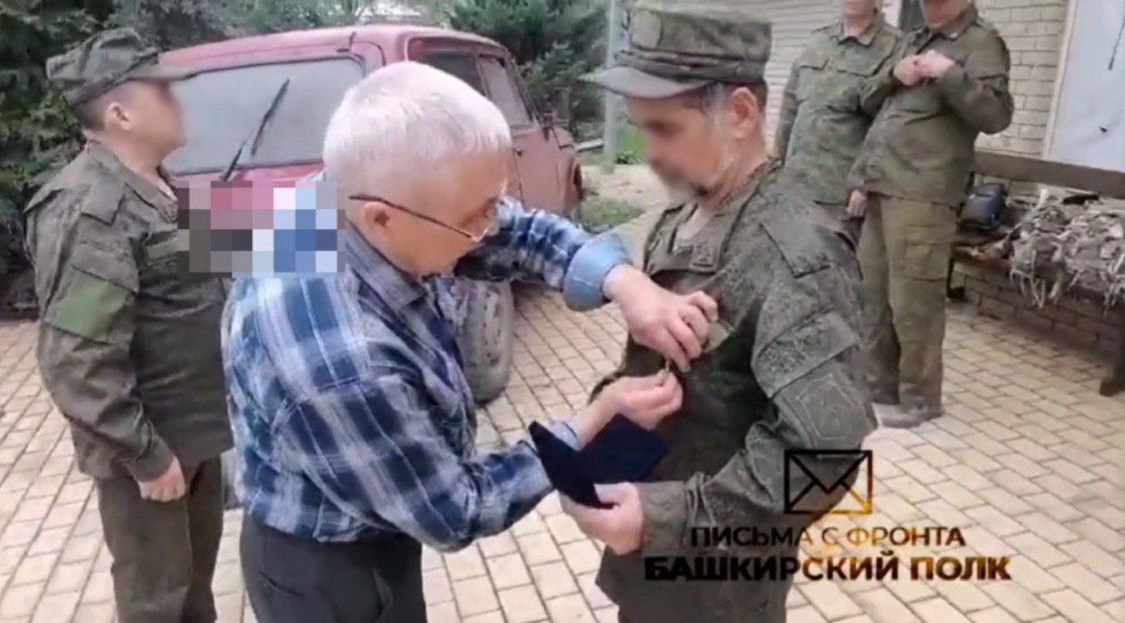 Бойцы мотострелкового полка «Башкортостан» награждены медалями генерала Шаймуратова