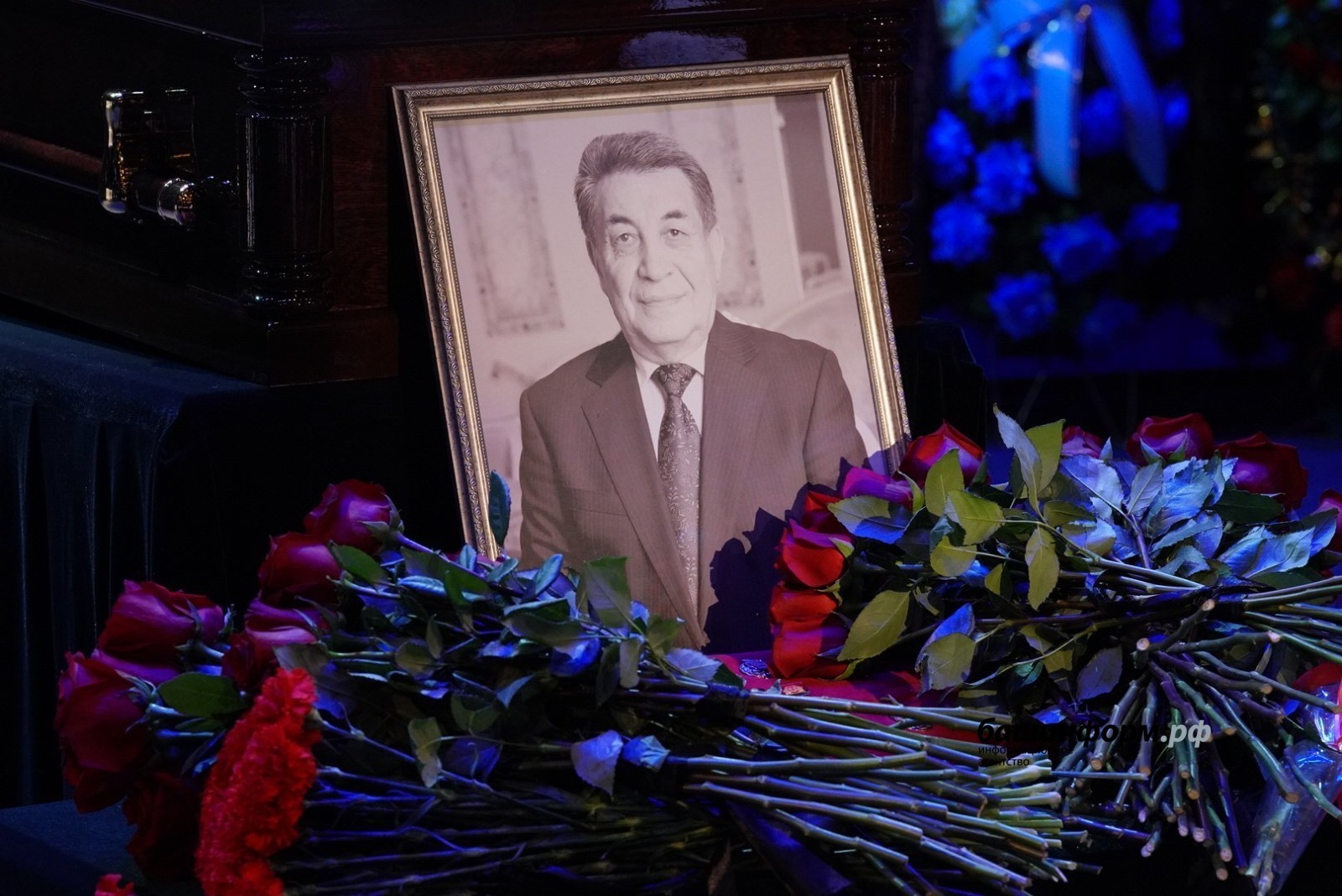 В Уфе простились с народным артистом Башкирии Олегом Хановым