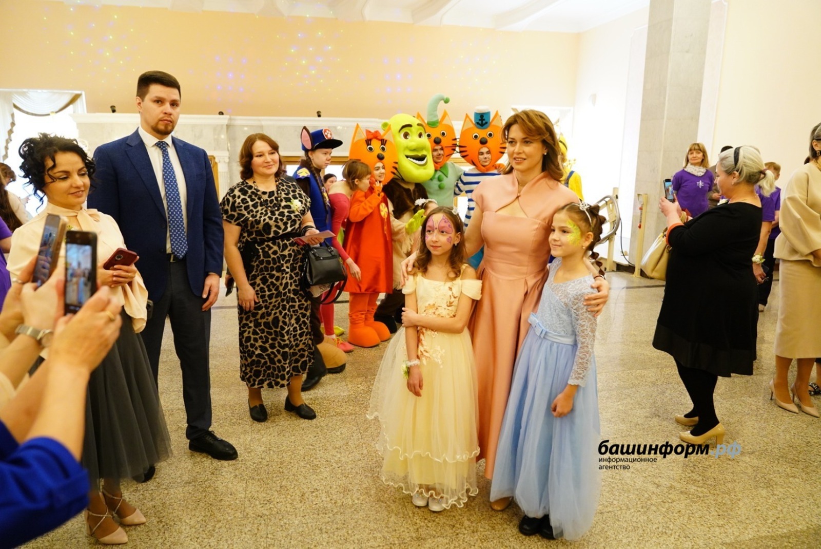В преддверии праздника весны в Уфе прошел «Бал маленьких принцесс»