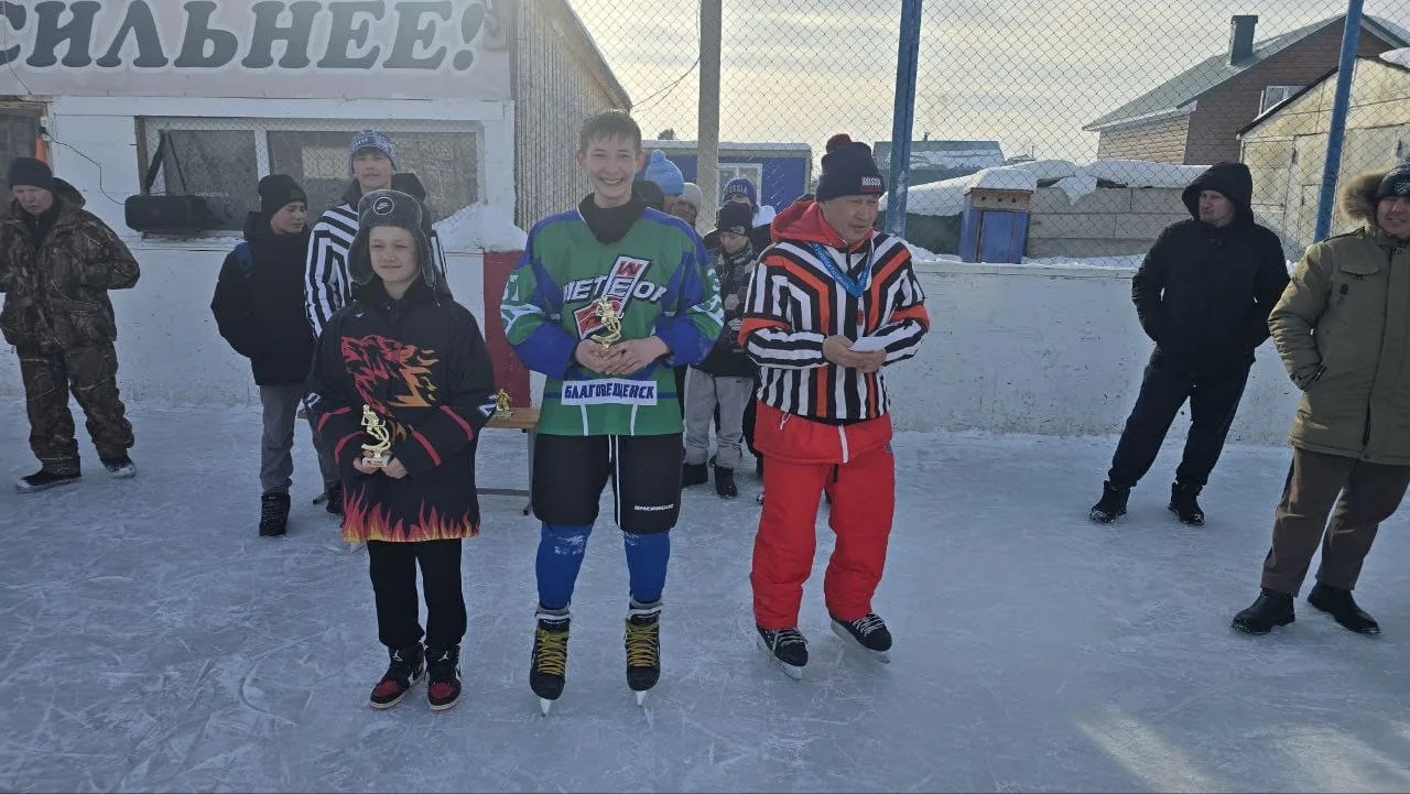 Благовещенский «Метеор» завершил хоккейный сезон 2025-2026