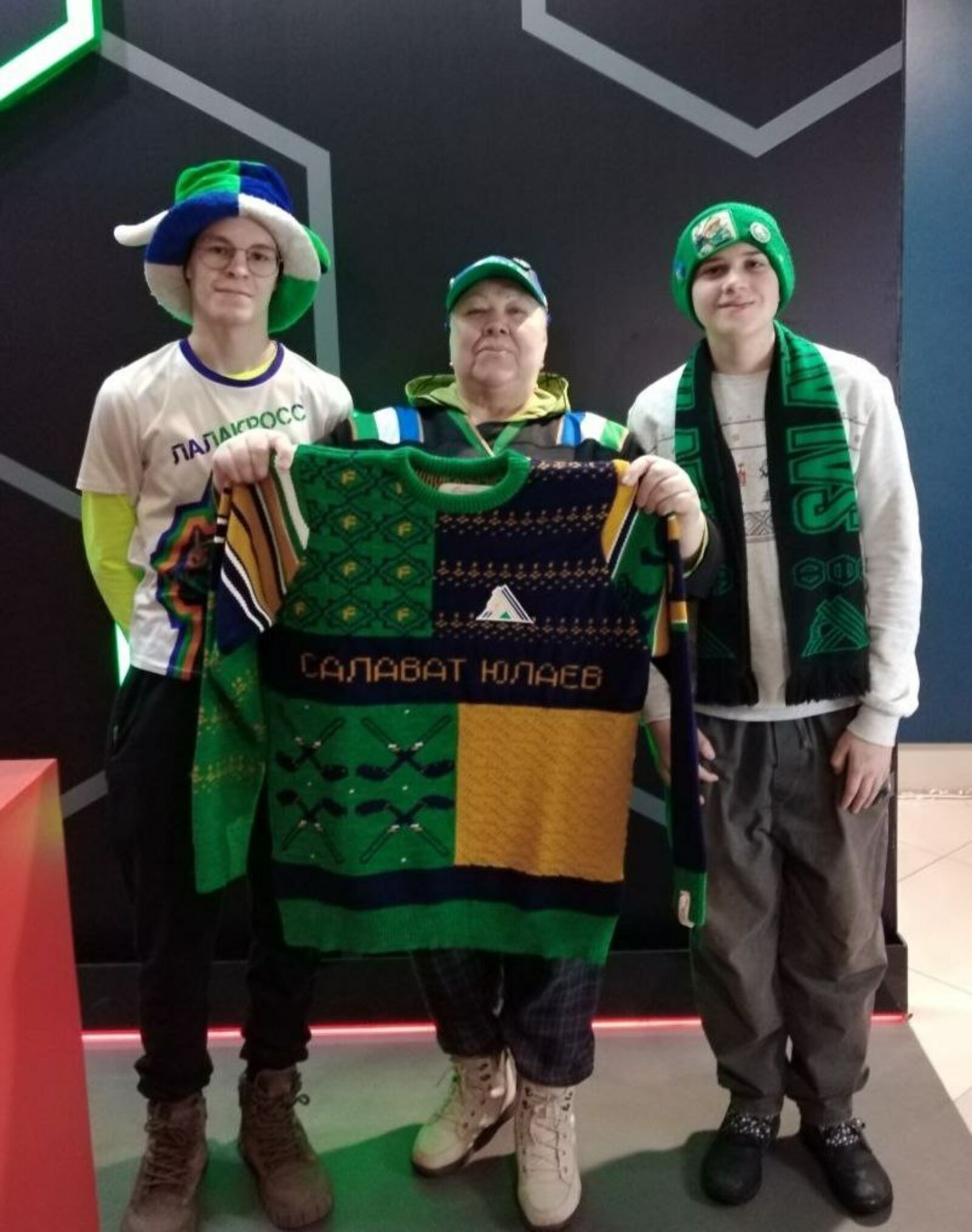 Бабушкин свитер