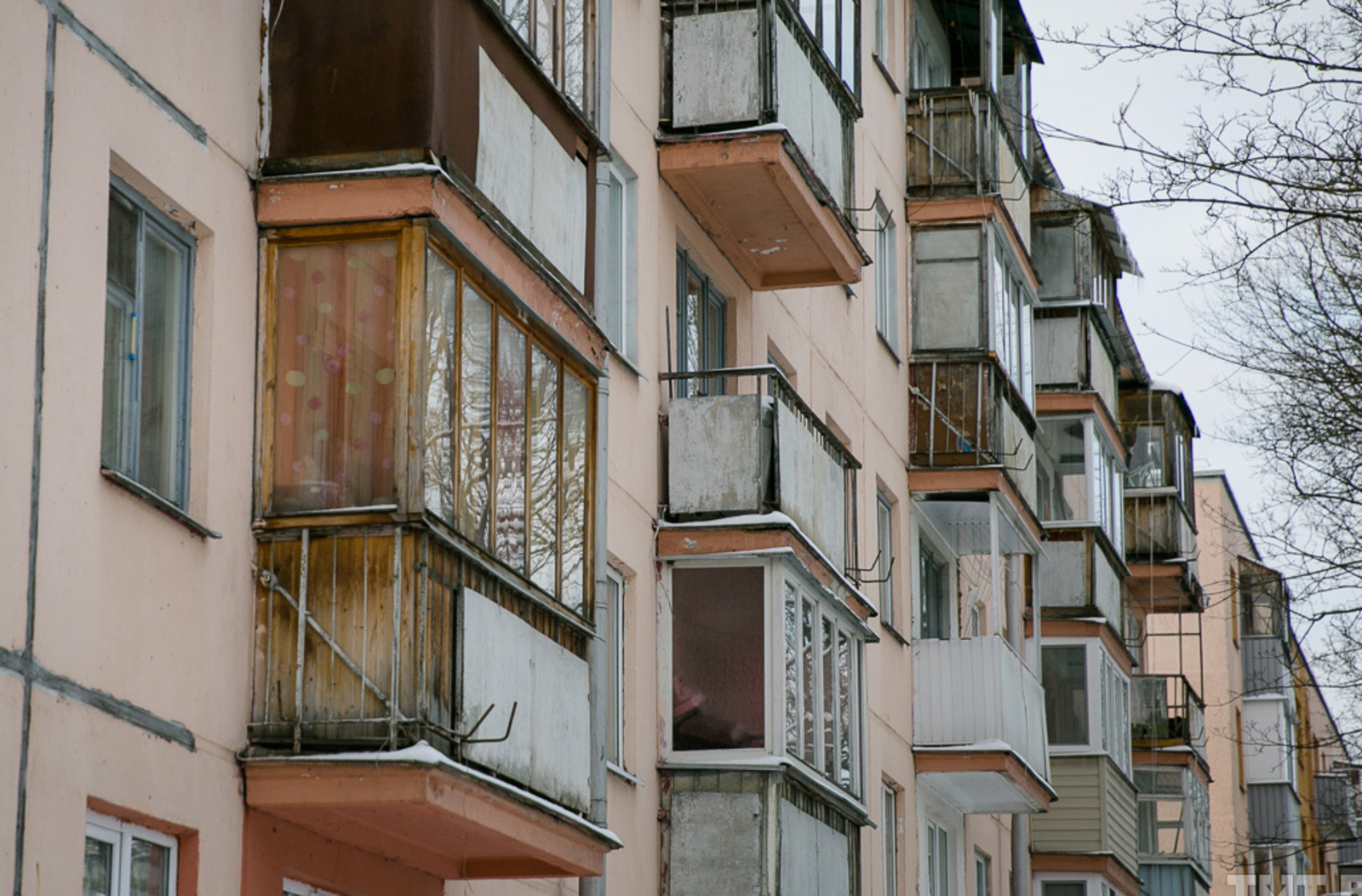 В башкирском Благовещенске с балкона выпал 8-летний ребенок