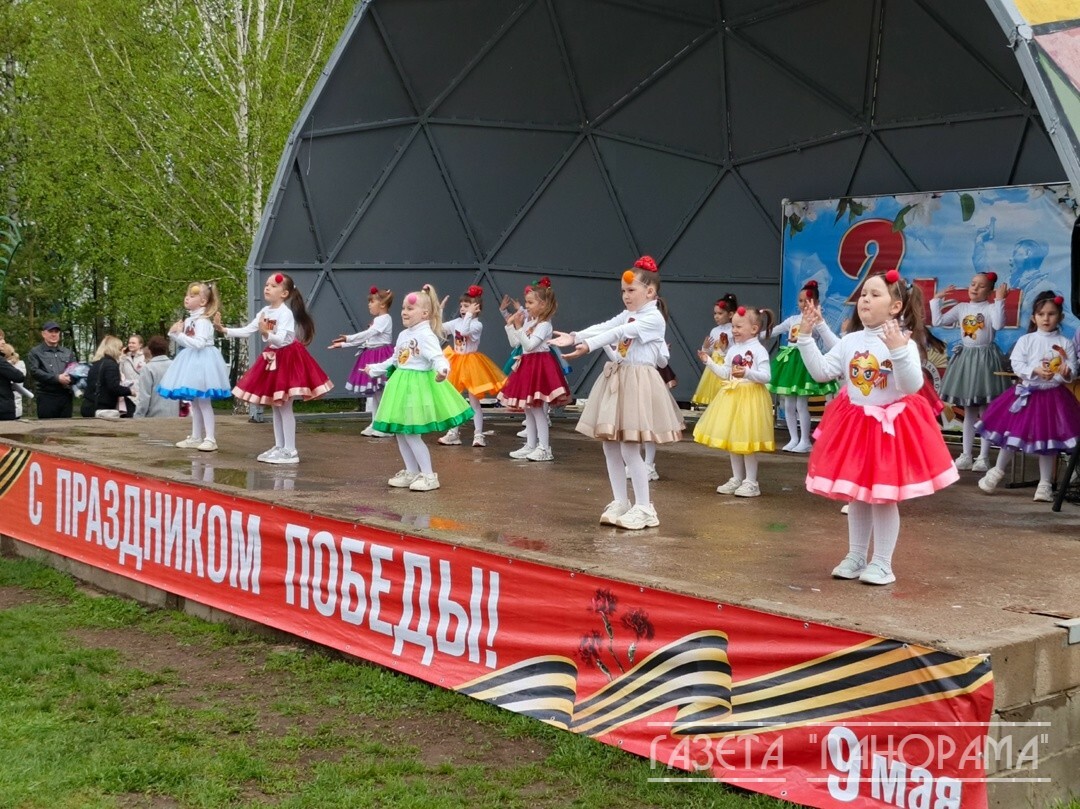 В Благовещенске возложили цветы к памятнику Николая Киселева