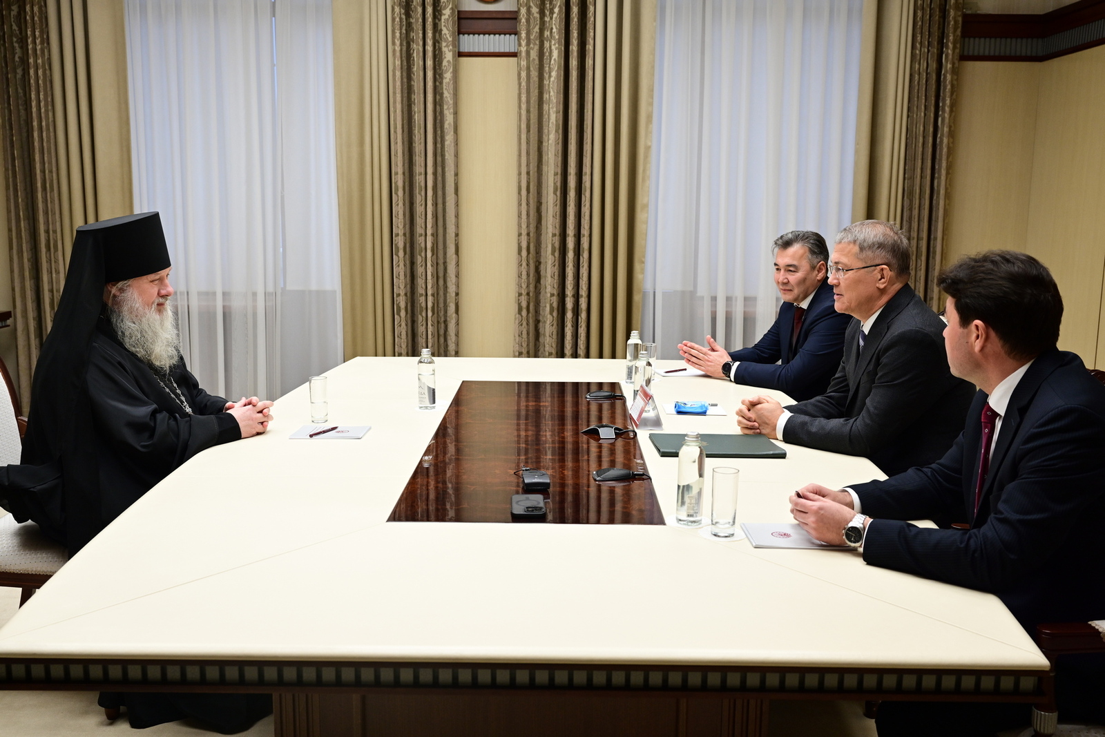 Радий Хабиров встретился с руководителем Башкортостанской митрополии Филаретом