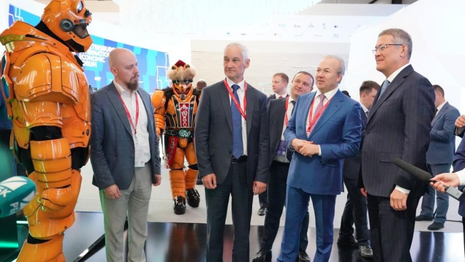 Первый вице-премьер Андрей Белоусов признал павильон Башкирии одним из лучших на международном экономическом форуме