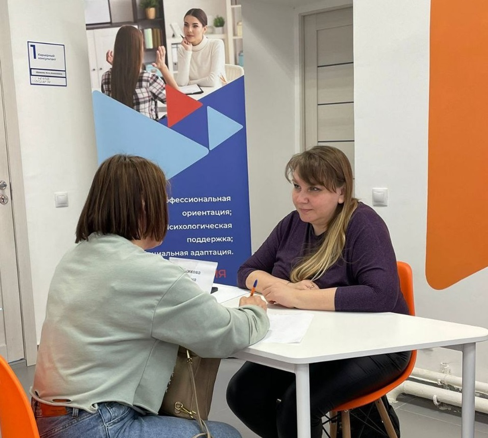 Более 200 жителей республики нашли работу благодаря социальному контракту