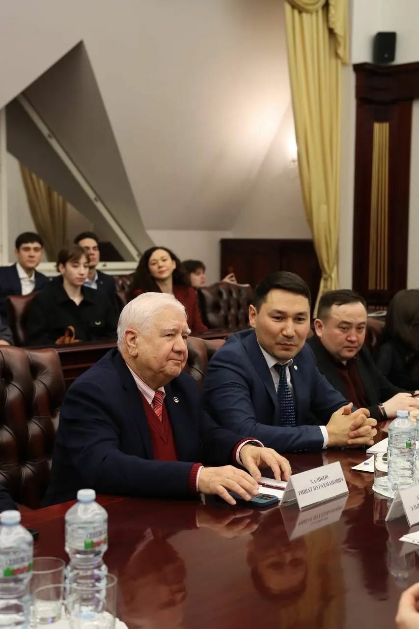 В Москве прошел открытый диалог студентов с ведущими политиками