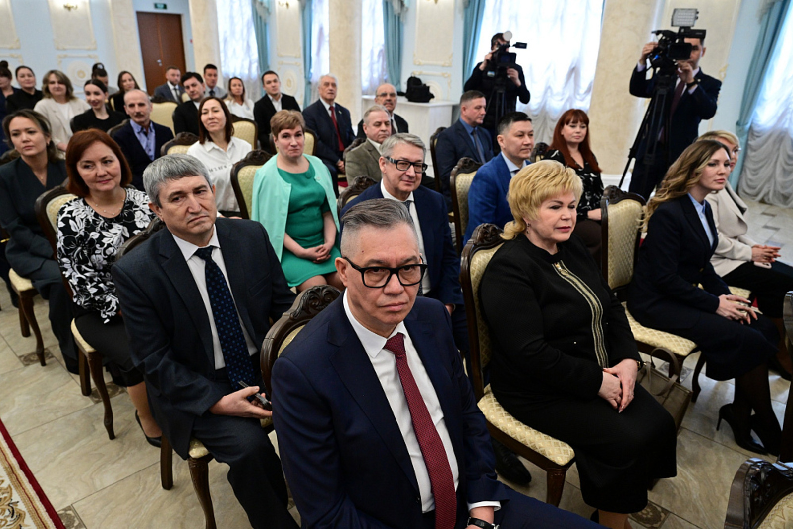 Радий Хабиров вручил государственные награды России и Башкортостана