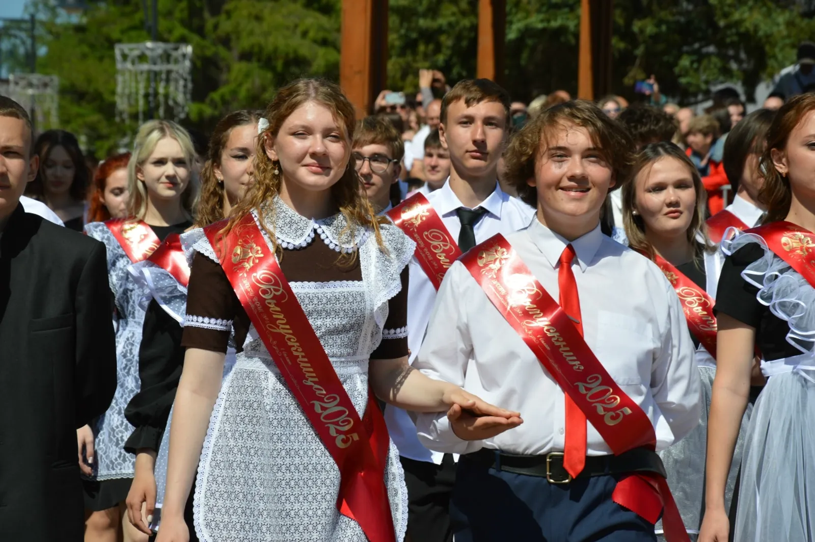 Благовещенские выпускники станцуют весенний вальс