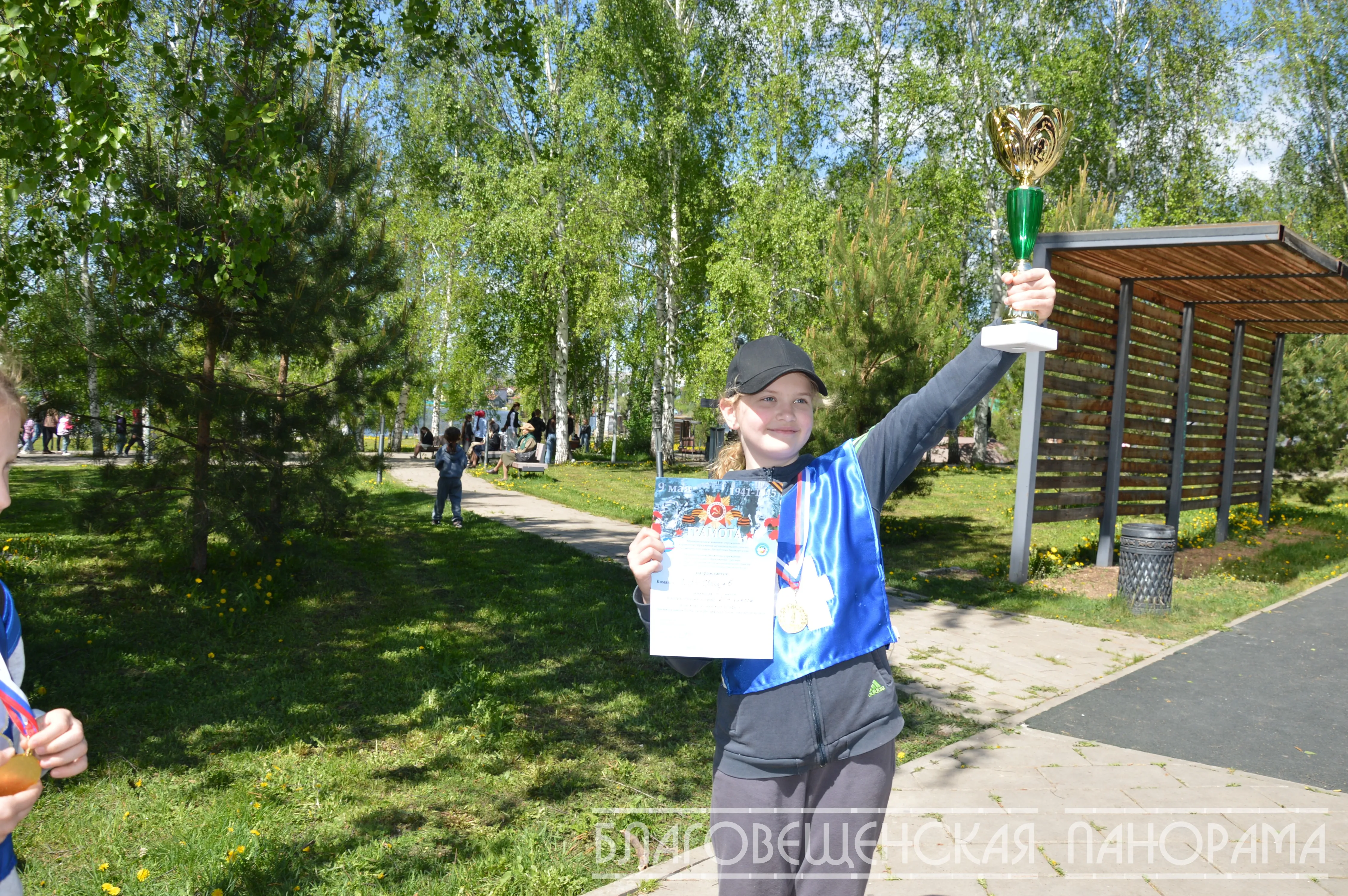 В Благовещенске прошла легкоатлетическая эстафета, посвящённая Дню Победы