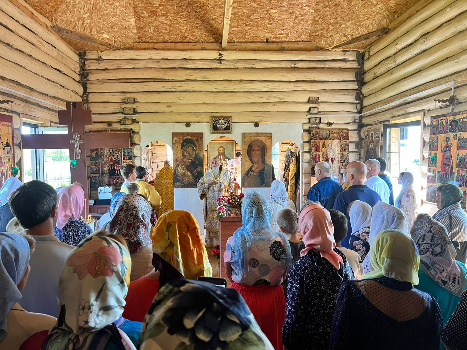 Освящение восстановленного Никольского храма в селе Николаевка