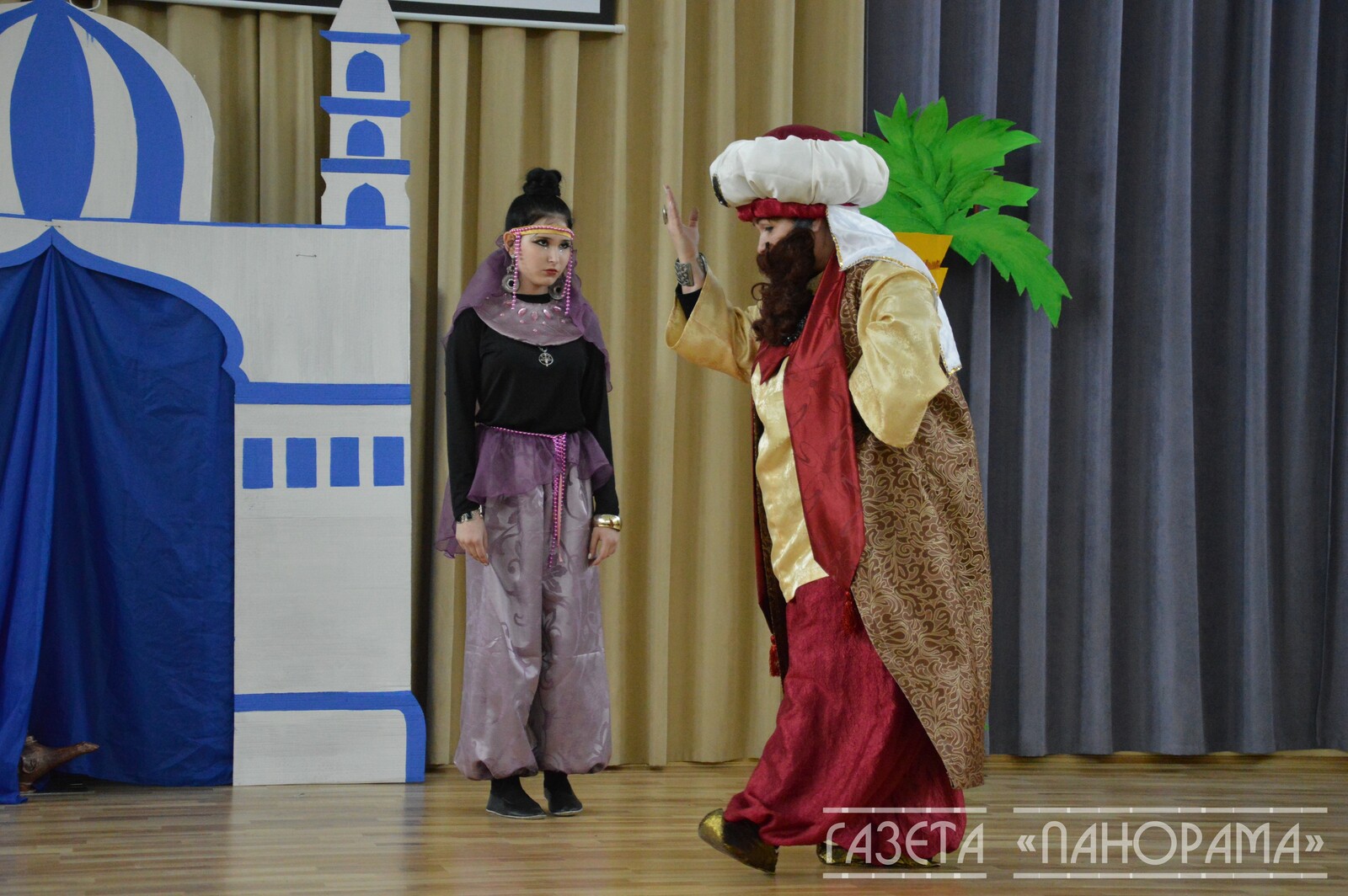 В Благовещенске состоялся финал конкурса школьных театров «Тайны закулисья»