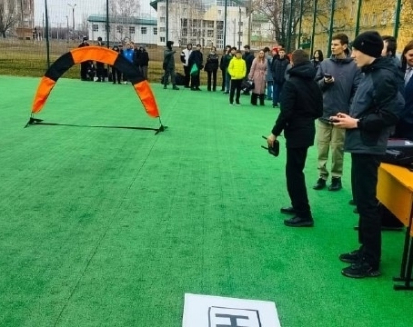 Благовещенские школьники поборются за победу во Всероссийском турнире по БПЛА
