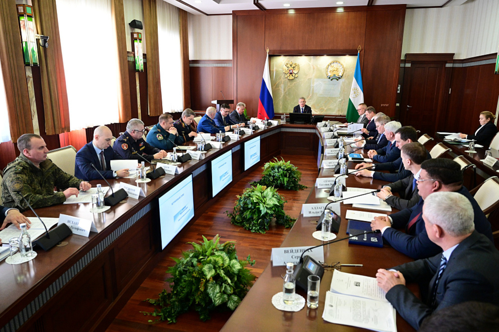 Обсудили защищённость промышленных объектов от террористических атак