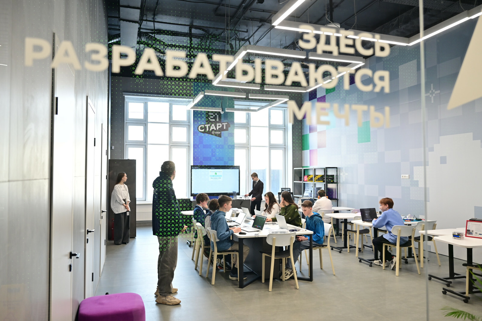 Андрей Назаров и Алексей Текслер посетили площадку Геномного центра в Уфе