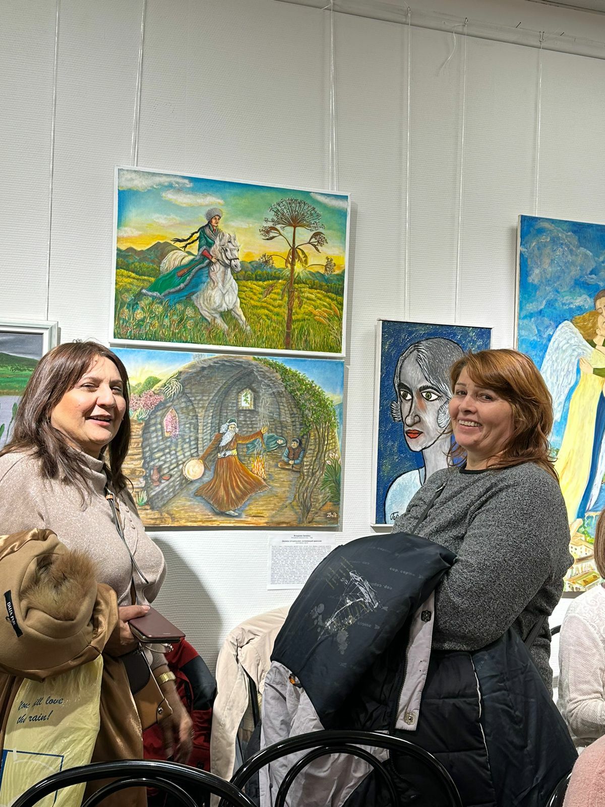 Благовещенской  художнице-наивисту предложили в Питере сделать персональную выставку