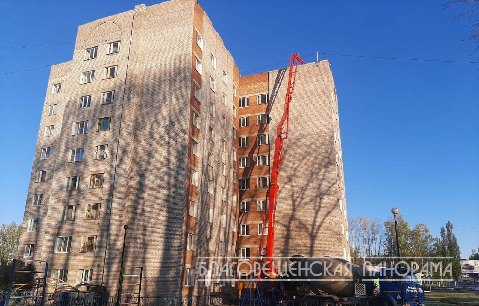 В 17 благовещенских домах обновят крыши и лифты до 2028 года