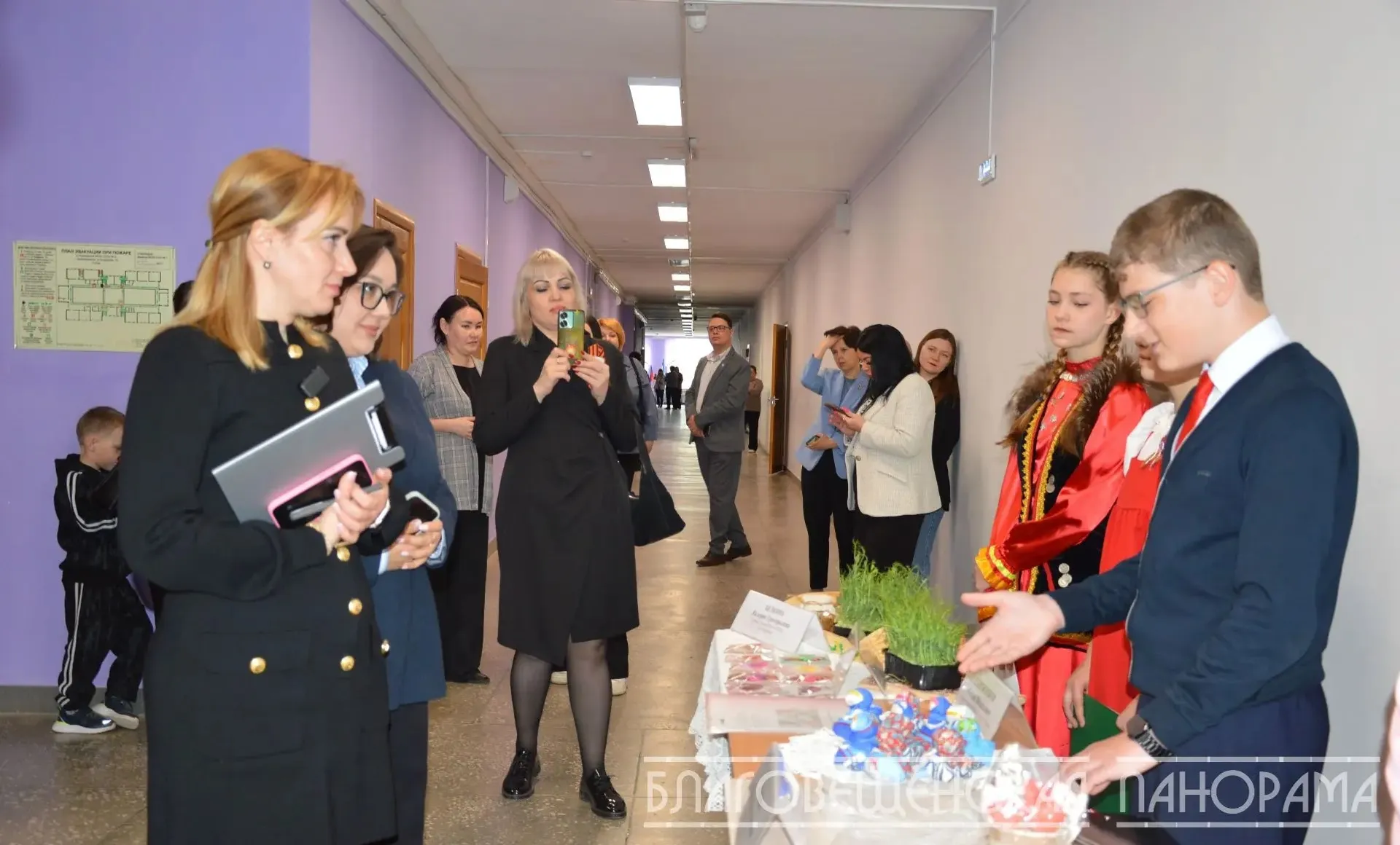 В Благовещенске прошёл первый предпринимательский час для школьников