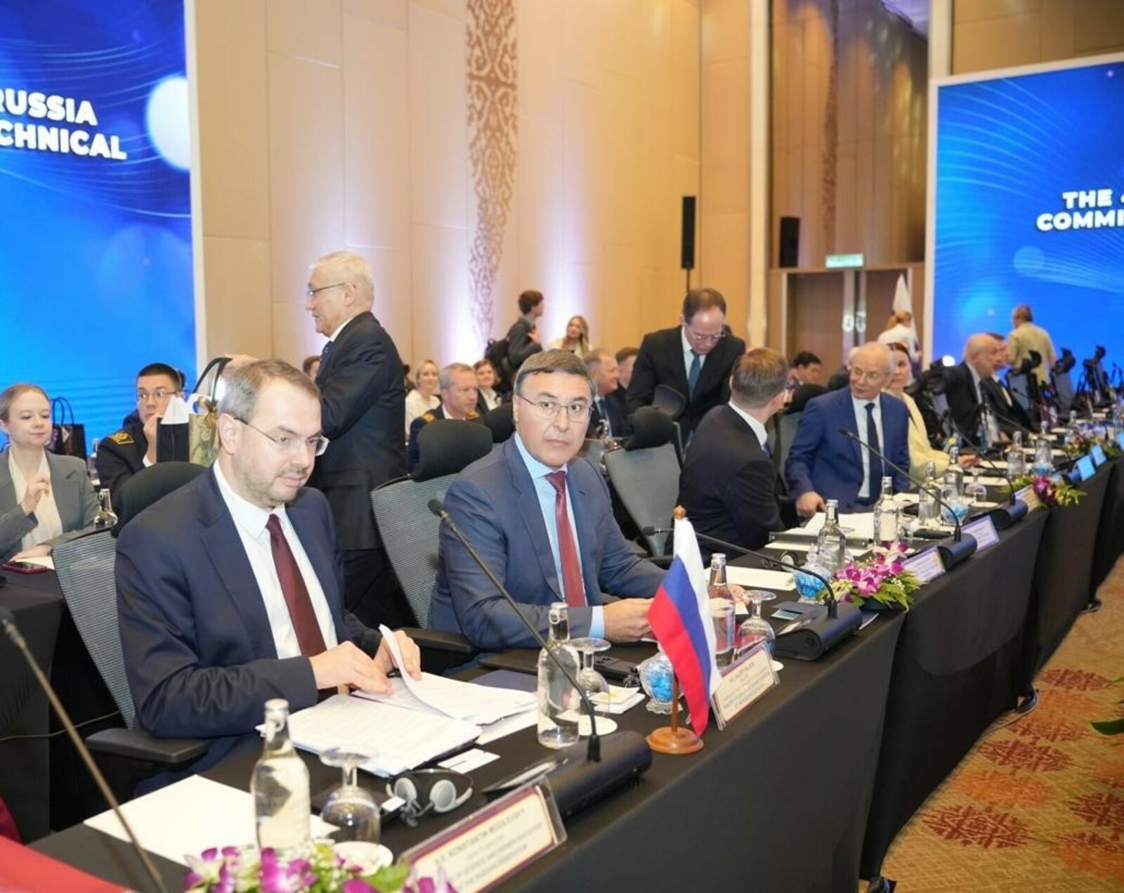 Реализует сетевые образовательные и научные программы с Малайзией