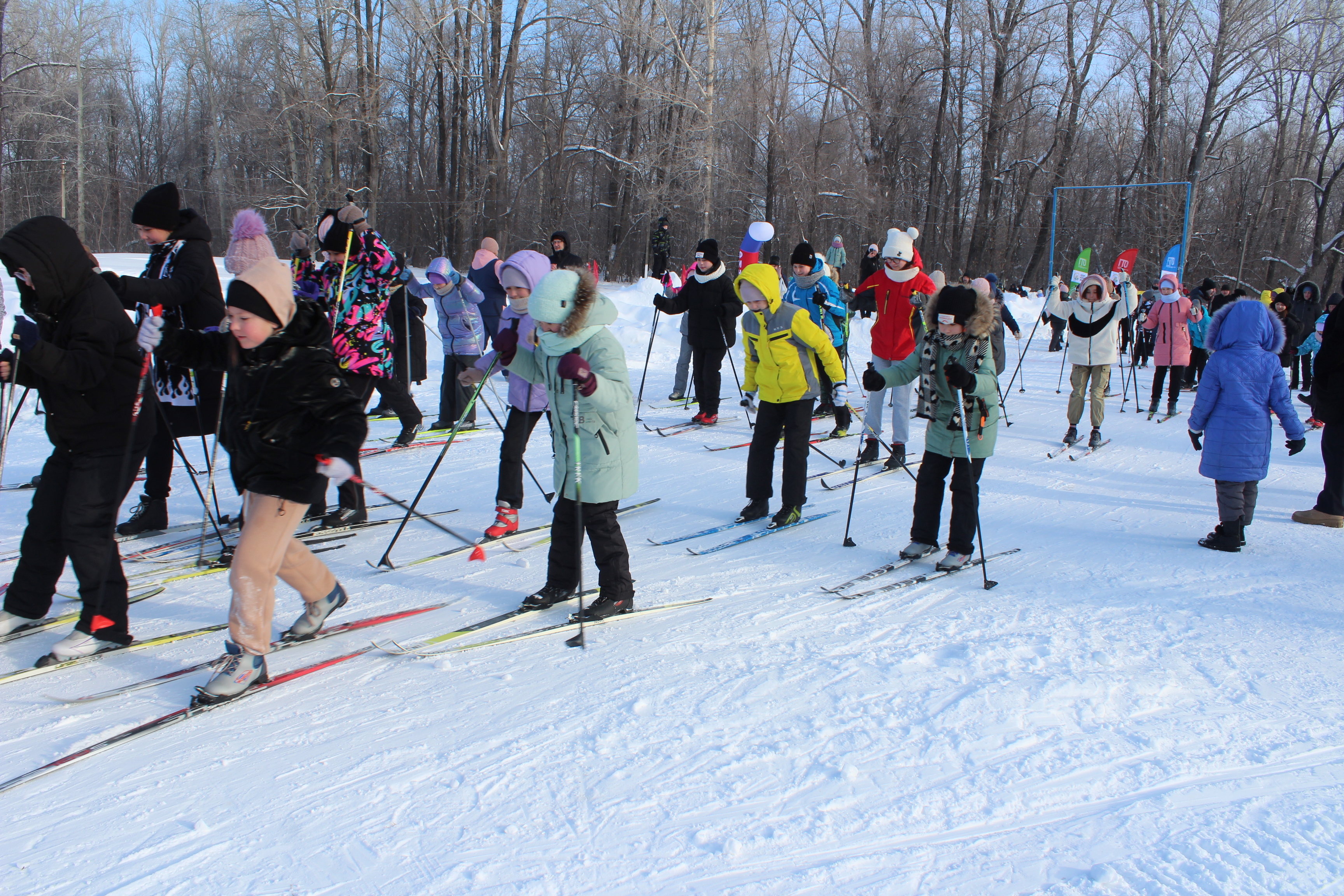Более 1000 любителей лыжного спорта вышли на старт