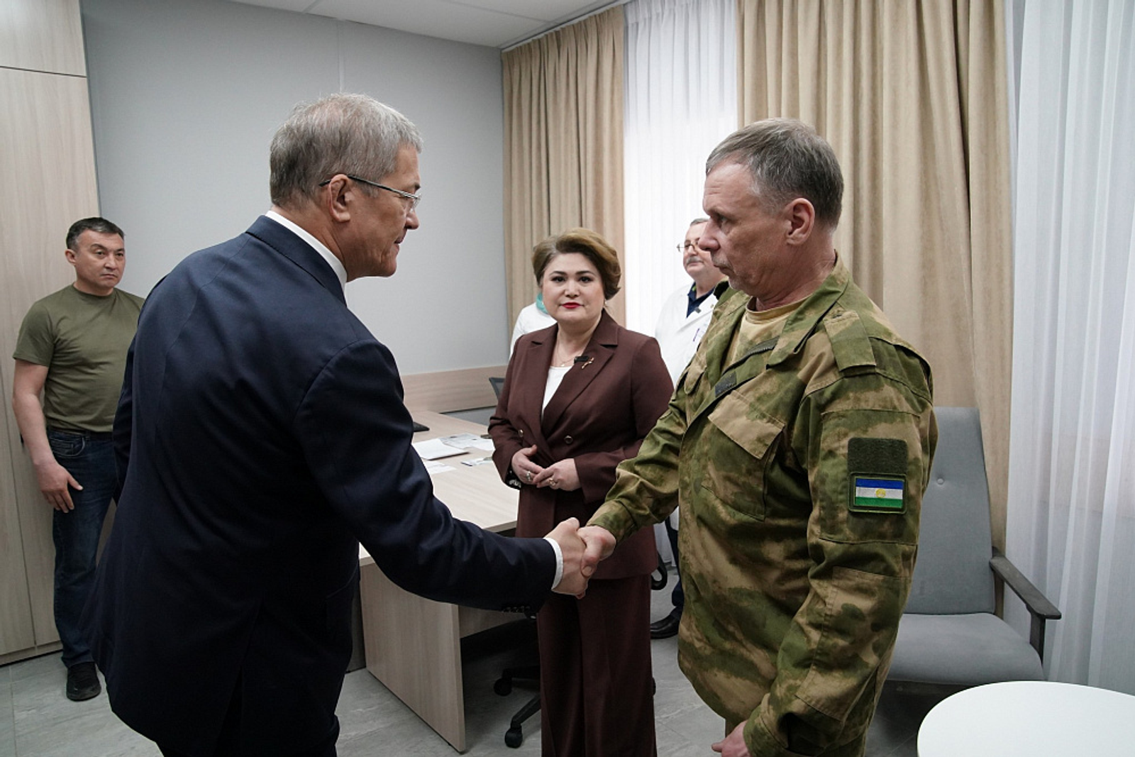 Игорь Комаров высоко оценил возможности филиала фонда "Защитники Отечества"