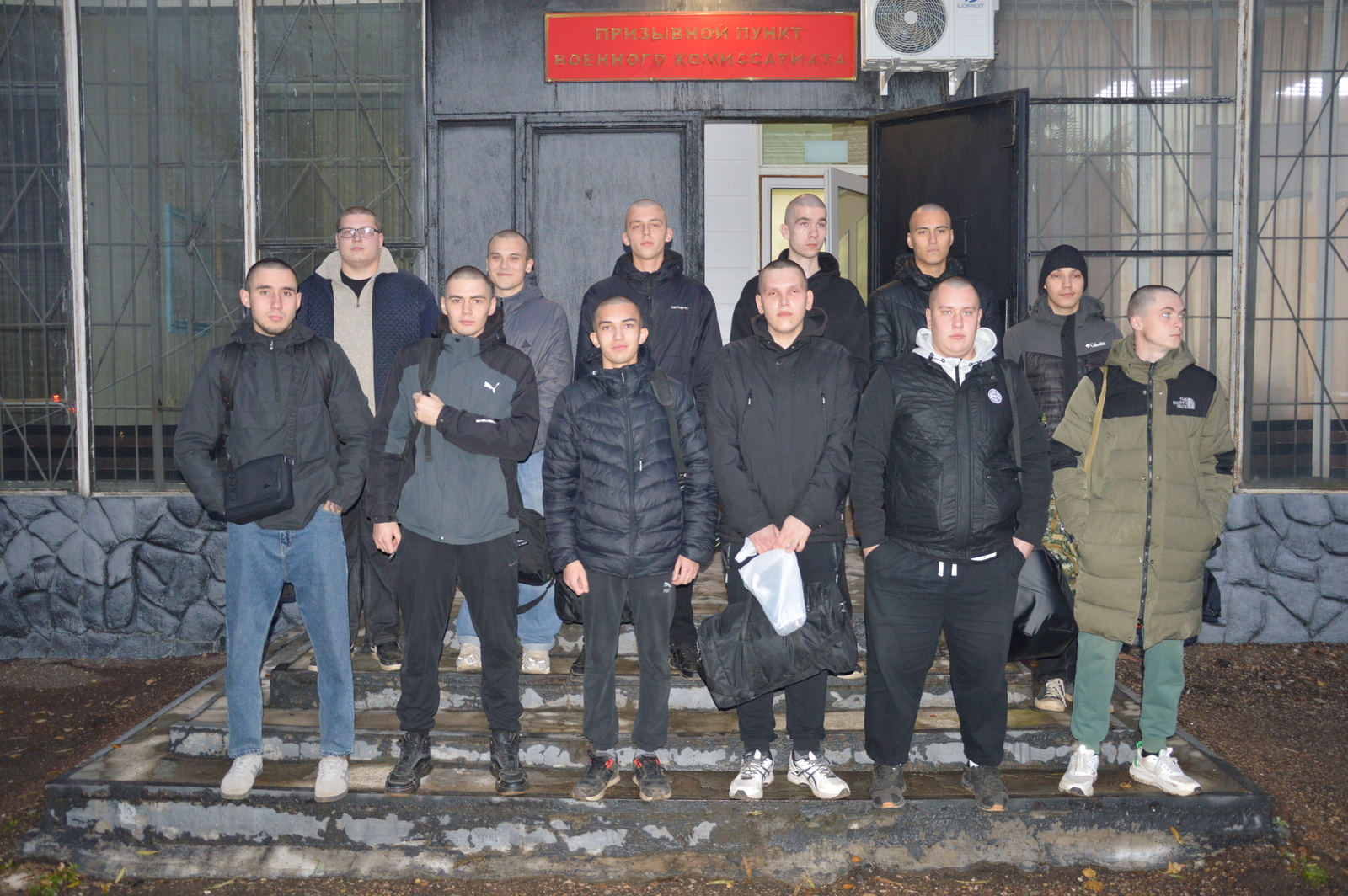 12 юношей отправились на службу из Благовещенска